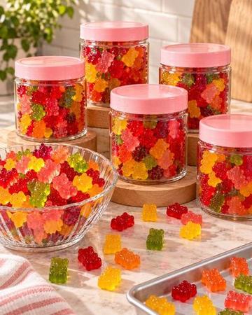 Potes de gummies caseiras